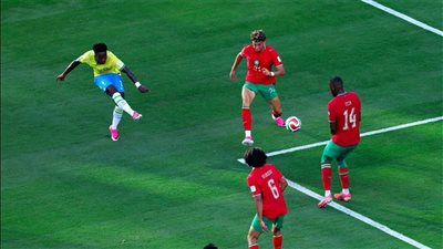 إشادة بالمغرب وانتقادات للبرازيل.. كيف علقت الصحف العالمية على قمة كأس العالم؟