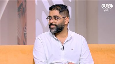 إبراهيم خطاب: الجفاف العاطفي شعور دائم بعدم الإشباع ولا تعالجه العلاقات وحدها