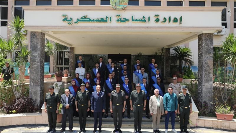 طلاب جامعة بنها 