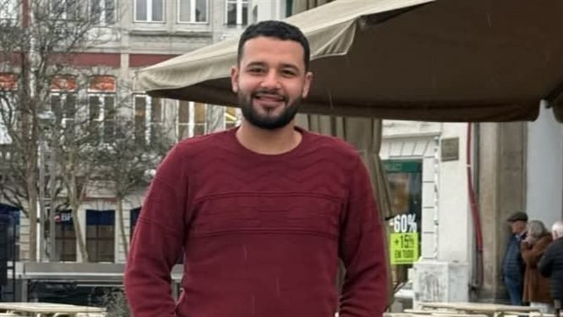 الشاب المتوفى