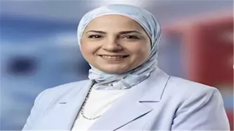 الدكتورة منى ندا
