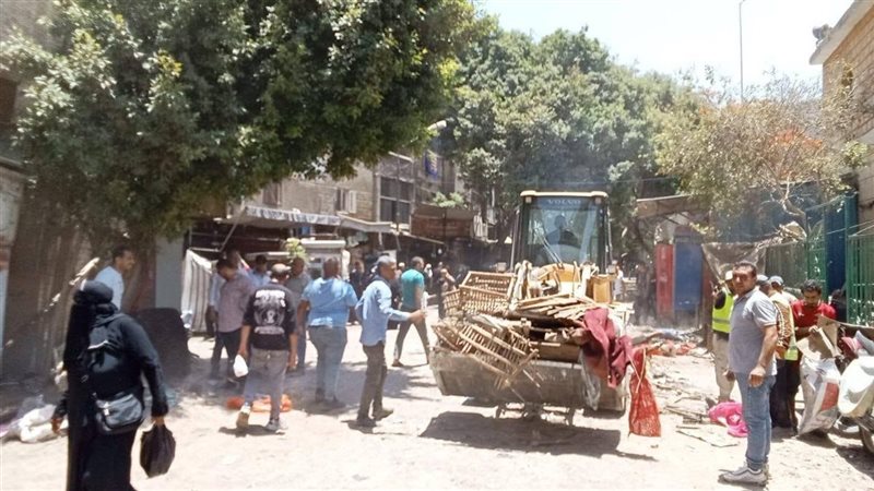 جانب من فض سوق جمال عبدالناصر 