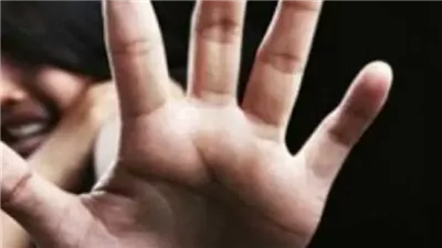 بلاغ من 10 سنوات.. رسامة تتهم مطربة شهيرة بالاعتداء الجنسى عليها