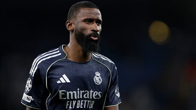رسميًا.. ريال مدريد يمدد عقد أنطونيو روديجر لمدة عام 