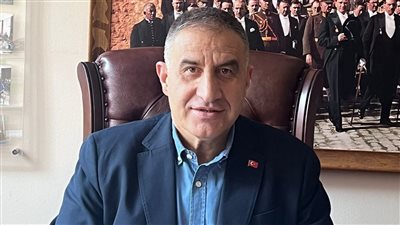 الخبير التركي ميتين توكات: مدافع بلجيكا استحق الطرد أمام مصر