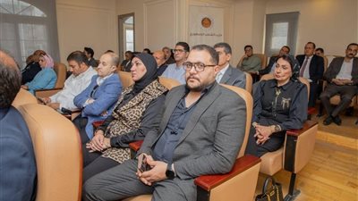 الشعب الجمهوري يعقد اجتماع مع أمانات المحافظات لتعزيز الجاهزية للمرحلة المقبلة