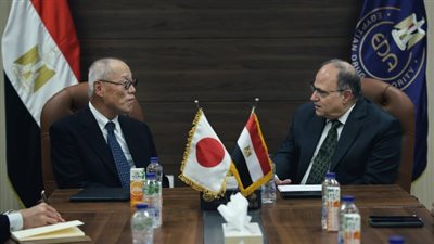 رئيس هيئة الدواء المصرية يبحث مع سفير اليابان تعزيز الشراكات