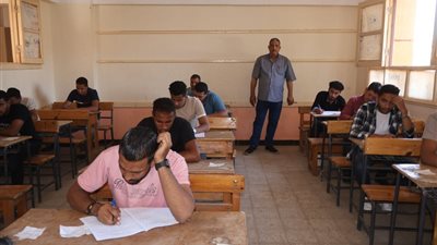 انضباط أكثر من 32 ألف طالب في ختام امتحانات الدبلومات الفنية بالغربية