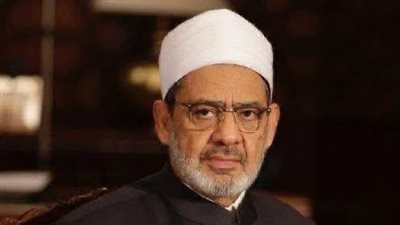 شيخ الأزهر يهنئ أطباء مصر بعد تكريمهم في مؤتمر 