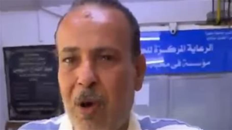 والد منار أشرف