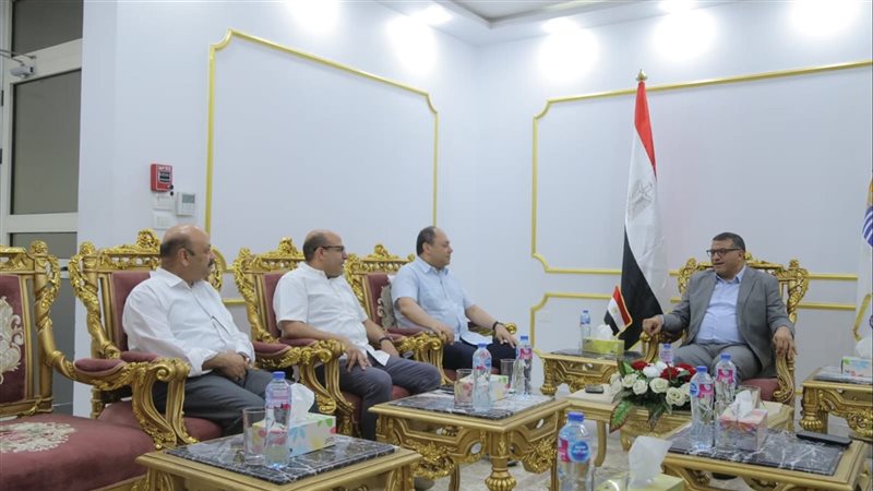 محافط قنا 