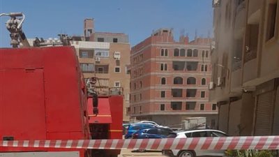 السيطرة على حريق بشقة ببرج الامير بشارع النيل بحي الأربعين بالسويس دون إصابات 
