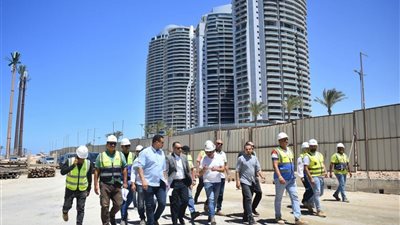  وزيرة الإسكان تتابع موقف تنفيذ أبراج مارينا العلمين والحي اللاتيني
