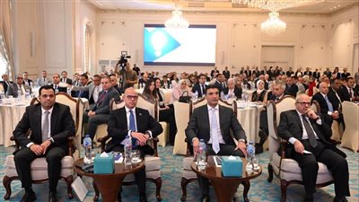 وزيرا الاستثمار والصناعة يوقعان اتفاقية بـ557 مليون جنيه لدعم الصادرات المصرية