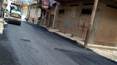 محافظ كفر الشيخ يتابع رصف شارع البدري بمدينة فوة ضمن مشروعات الخطة الاستثمارية