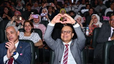 الدكتور المنشاوي يشهد الحفل الموسيقي السنوي لكلية التربية النوعية بجامعة أسيوط
