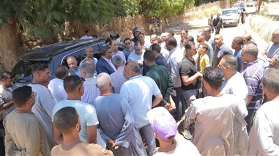 محافظ قنا يتابع مشروعات رصف وتطوير الطرق الداخلية بمركز الوقف