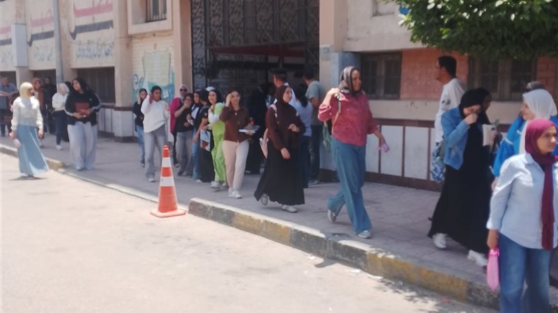 الامتحانات 