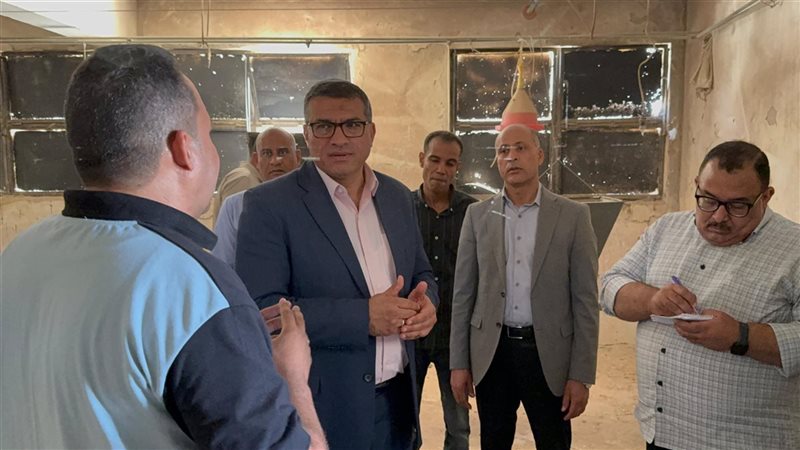 محافظ قنا فى الوقف