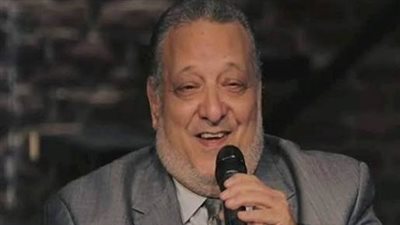انقلاب سيارة المنشد أحمد الكحلاوي ونقله للمستشفى بعد تعرضه لحادث سير
