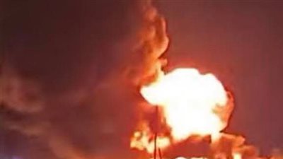 الدفع بـ 15 سيارة اطفاء للسيطرة على حريق مصنع الكيماويات بمنطقة ابوزعبل