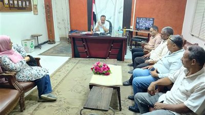 رئيس مدينة طما بسوهاج يعقد اجتماعًا موسعًا مع رؤساء القرى لوضع خطة العمل