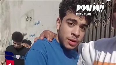 رغم إصابته بكسر في القدم.. طالب يؤدي امتحانات الثانوية العامة بالإسكندرية