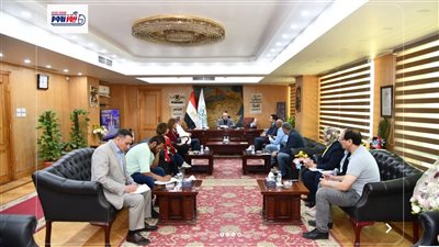 محافظ الفيوم يناقش الاستعدادات لتنظيم الدورة الثالثة لمهرجان أفلام البيئة