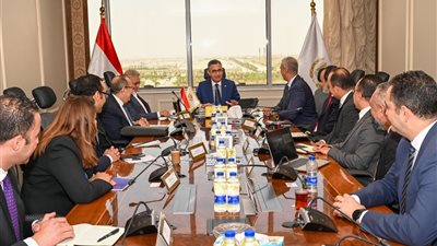 التموين وفودافون يبحثان تطوير البنية التكنولوجية لمشروع 