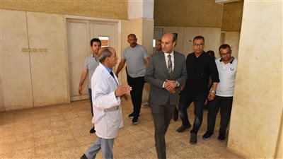 محافظ أسيوط يتفقد مركزي التحصين البيطري وتدريب الأطباء البيطريين 