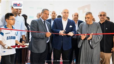 بالتعاون مع الغرفة التجارية.. محافظ الفيوم يفتتح معرض بيع السلع الغذائية 