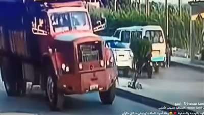 مصرع مسن وحفيدته وإصابة 3 آخرين في حادث دهس بكورنيش حدائق حلوان
