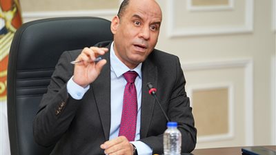 وزير العمل: 5132 فرصة عمل جديدة بـ 50 شركة في 11 محافظة