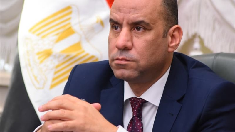 وزير العمل