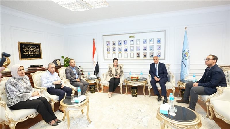 محافظ أسيوط 