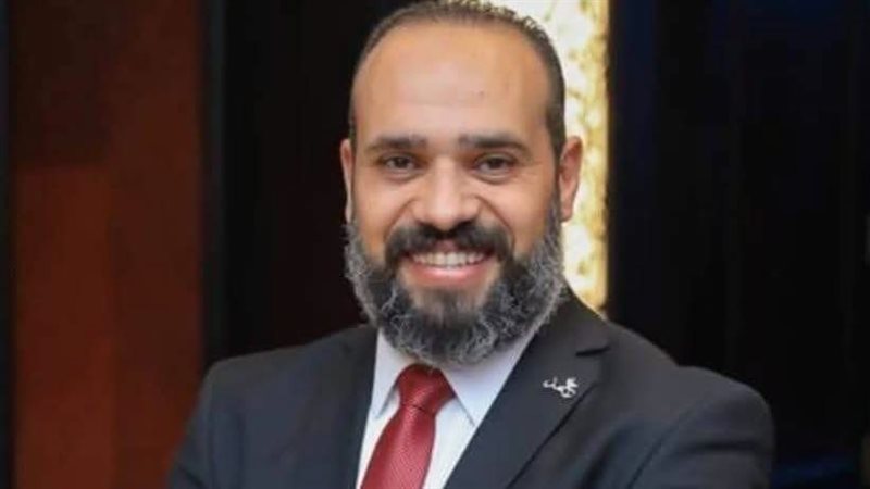 الدكتور أحمد عامر