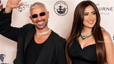 ياسمين عبدالعزيز وأحمد سعد يخطفان الأنظار خلال تكريمهم في لوس أنجلوس |صور