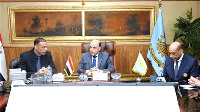 محافظ الغربية يستعرض مع وفد التنمية المحلية والاتحاد الأوروبي خطة تطوير عسل النحل