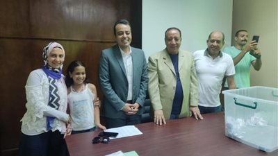 لجنة الحج بالصحفيين تُجري القرعة العلنية للعمرة المجانية المخصصة للإسكندرية 
