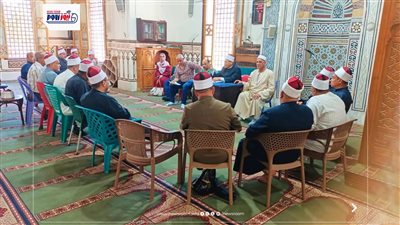 مدير الدعوة بالفيوم يعقد اجتماعًا مع مديري الإدارات ومسئولي مركز المعلومات 
