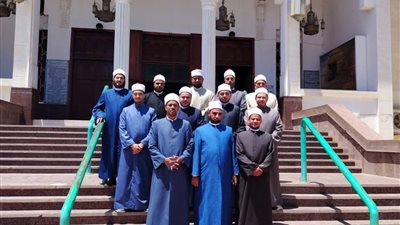 انطلاق القافلة الدعوية المشتركة بين الأزهر الشريف ووزارة الأوقاف من مسجد حمزة 