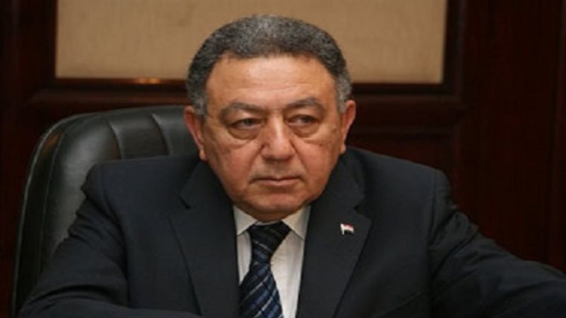 الدكتور عمرو حلمي