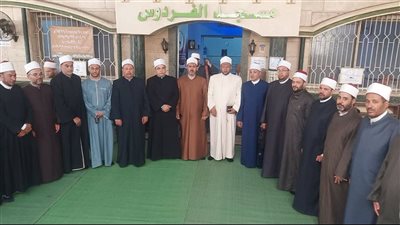 الأوقاف تسير قافلة دعوية موسعة إلى مساجد البساتين والمعادي بمشاركة 100 إمام