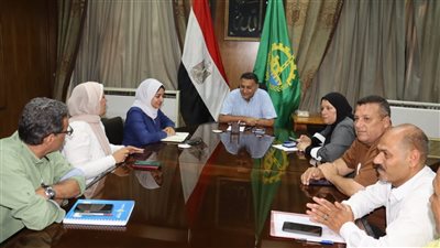 محافظ القليوبية يعقد اجتماعًا تنسيقيًا مع مسؤولي شركة المقاولون العرب 