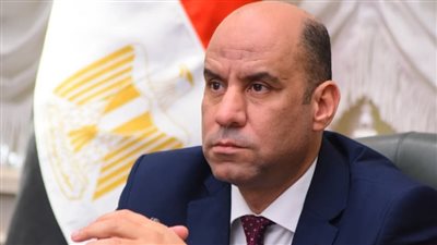 وزير العمل يعلن عن 3068 فرصة عمل في 12 محافظة خلال يوليو