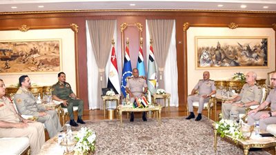 وزير الدفاع يلتقي نائب القائد العام ورئيس الأركان العامة للجيش الوطني الليبي