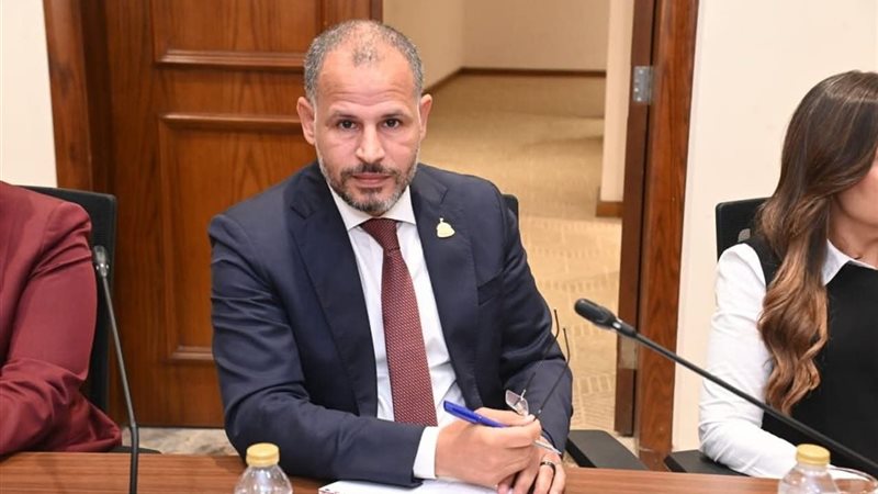 الدكتور محمد فاروق
