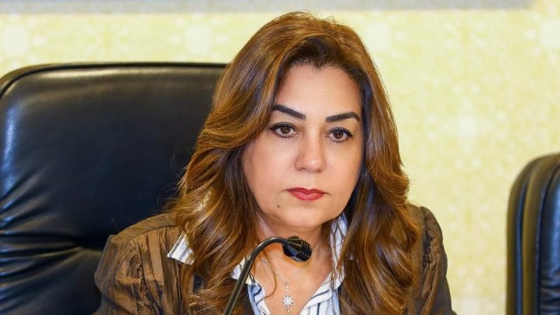 منال عوض 