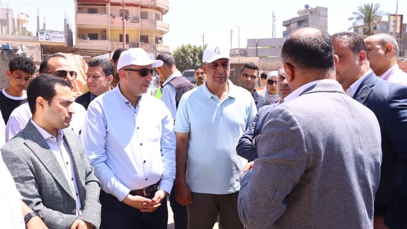 محافظ دمياط ووزير