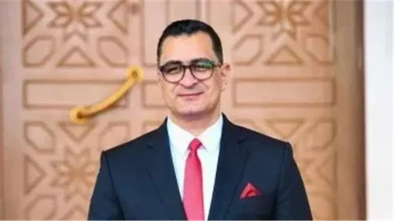 النائب محمود طاهر